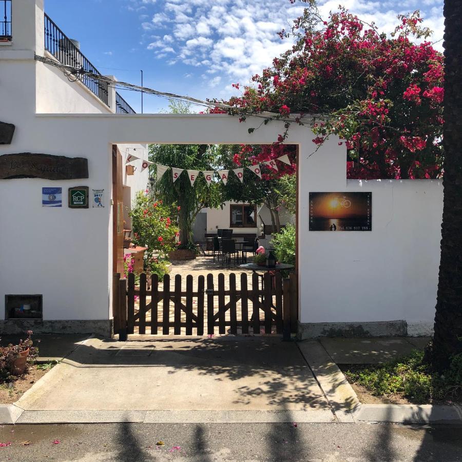 Lo Segador Pension El Poble Nou del Delta Buitenkant foto