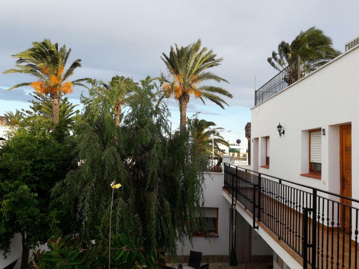 Lo Segador Pension El Poble Nou del Delta Buitenkant foto